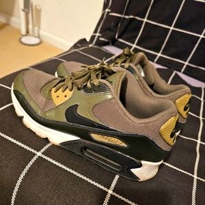 The Nike Air Max 90 Goes Ballistic In Militaristic Colors SIZE 9.5